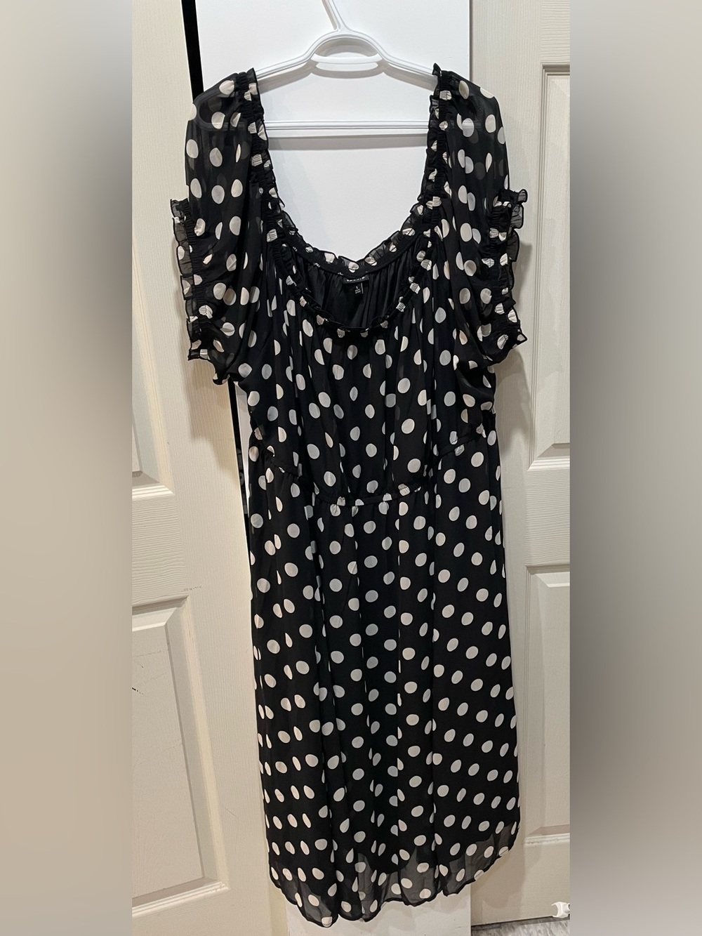 Torrid Women's Black Polka Dot Scoop-Neck Dress size 5x